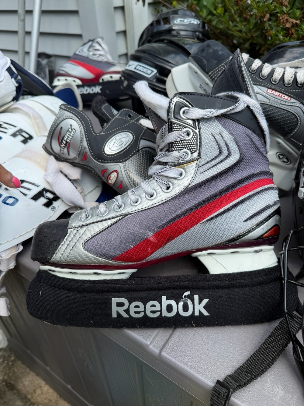 Bauer Vapor Gray and Red Ice Hockey Skates